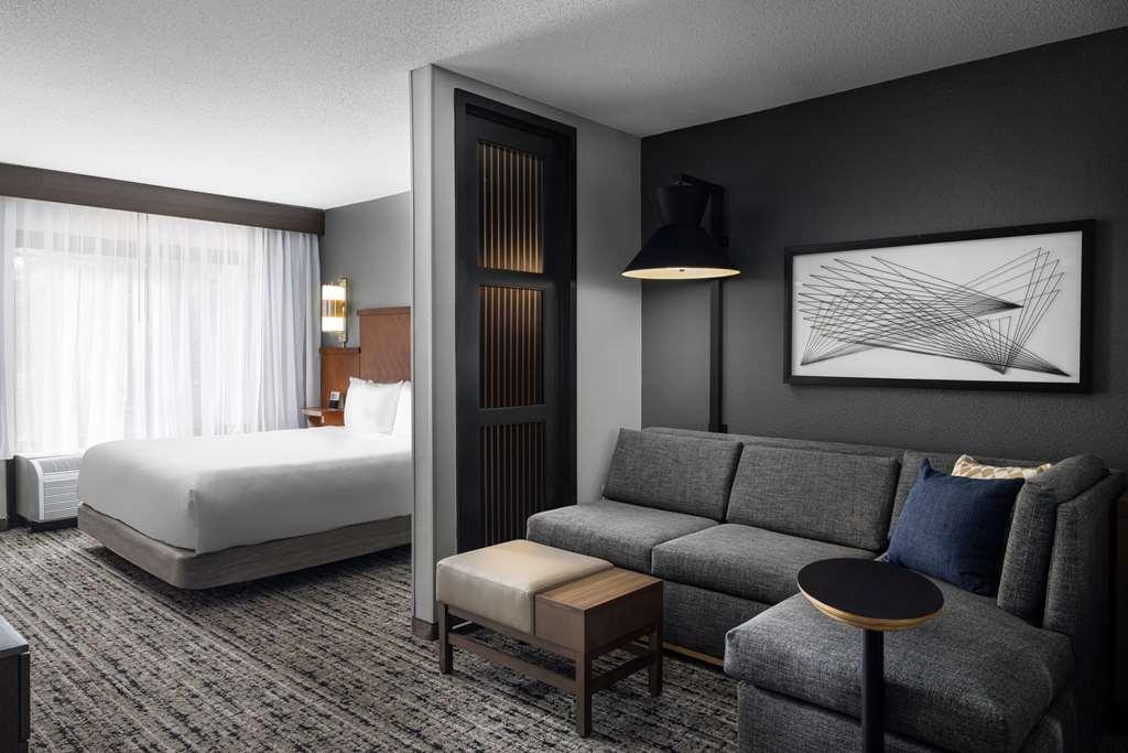 Hyatt Place Dulles Airport North Hotel Sterling